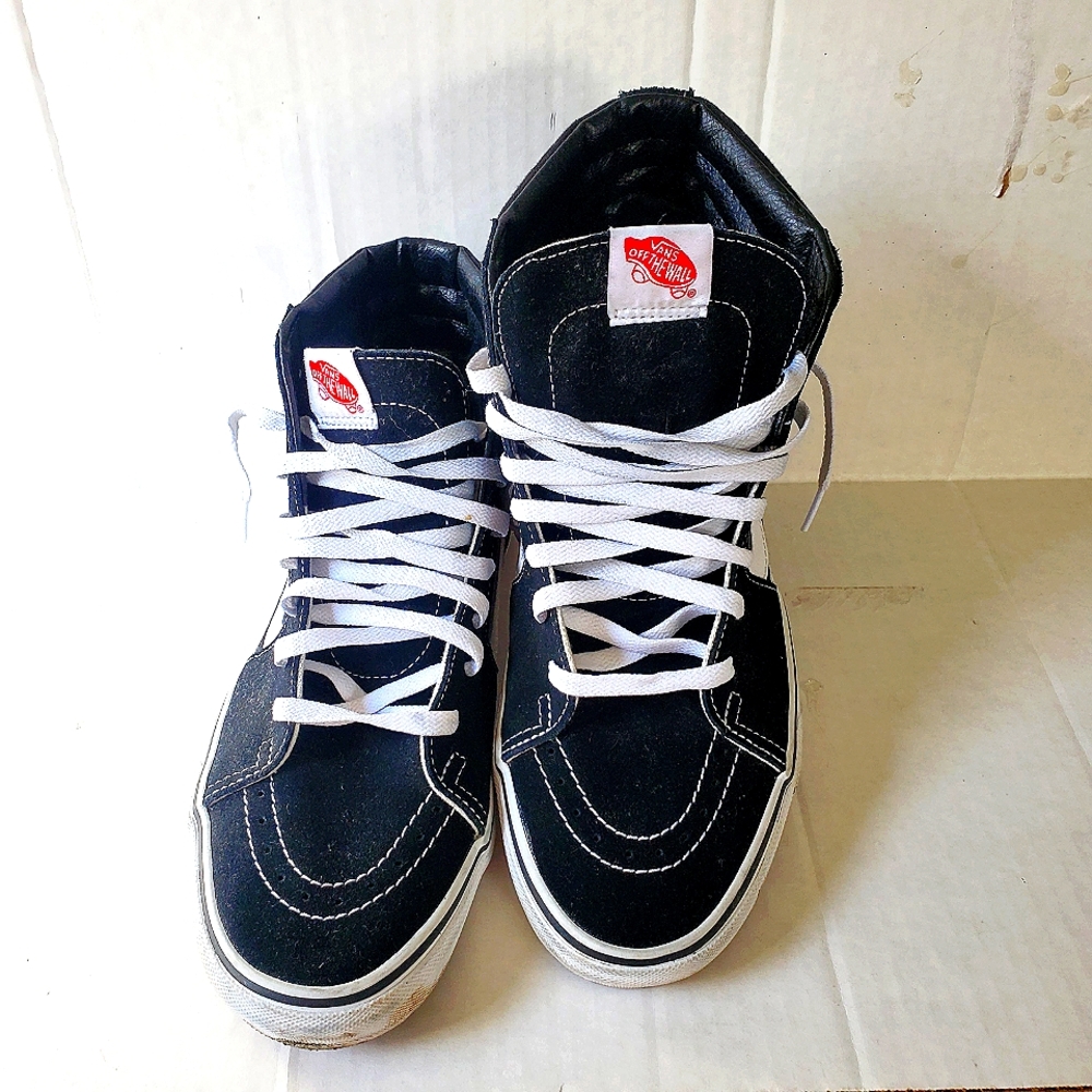 Vans - Picture 6 of 12